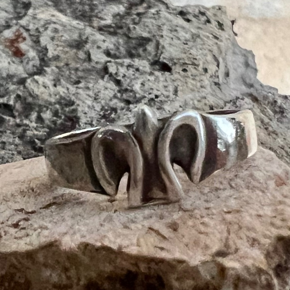 Dove Peace Handcrafted Sterling Silver Ring - Picture 7 of 8